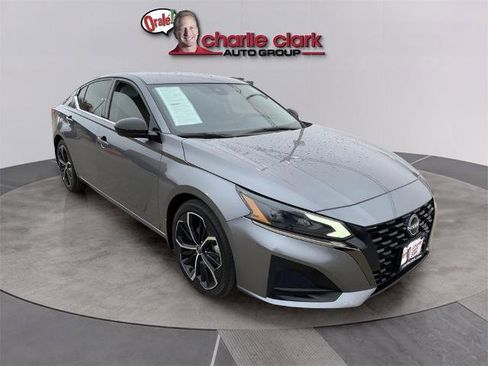 Certified 2023 Nissan Altima 2.5 SR image 8