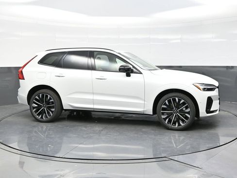 New 2026 Volvo XC60 T8 Ultra w/ Climate Package PRO AWD/4WD image 8