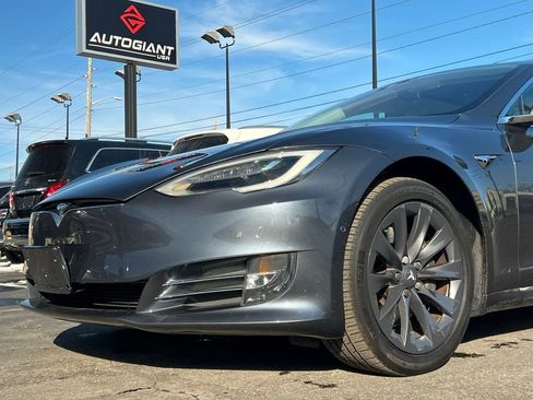 Used 2018 Tesla Model S 100D image 35