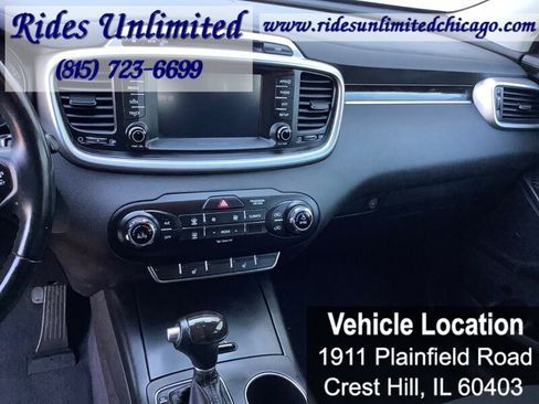 Used 2018 Kia Sorento LX image 15