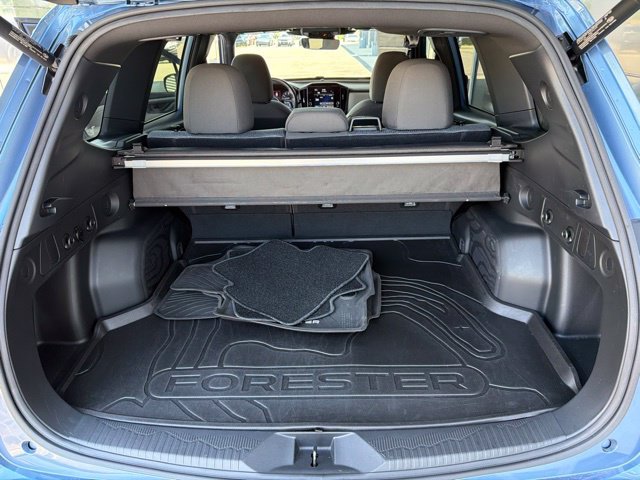 Used 2025 Subaru Forester Premium w/ Convenience Package #1 AWD/4WD image 16
