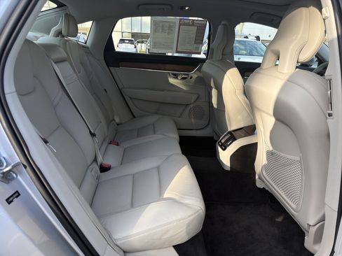 Used 2018 Volvo S90 T6 Inscription w/ Convenience Package image 33
