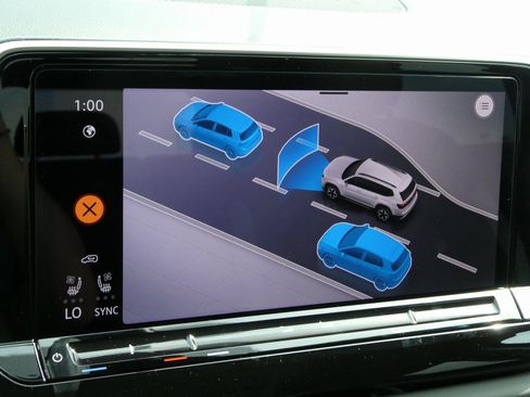 New 2025 Volkswagen Atlas Peak Edition SE image 44