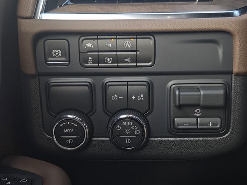 New 2026 Chevrolet Tahoe High Country image 8