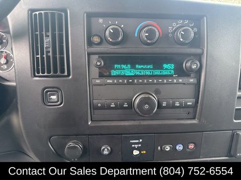 Used 2022 GMC Savana 2500 w/ Driver Convenience Package image 11