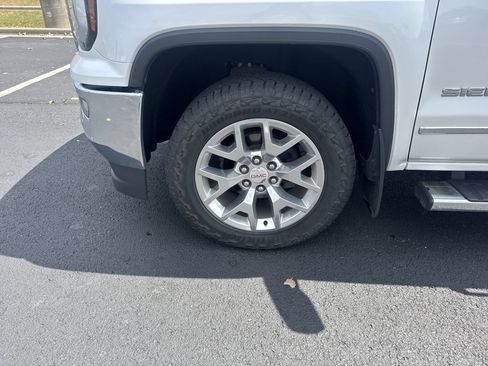Used 2018 GMC Sierra 1500 SLT w/ SLT Premium Package AWD/4WD image 10