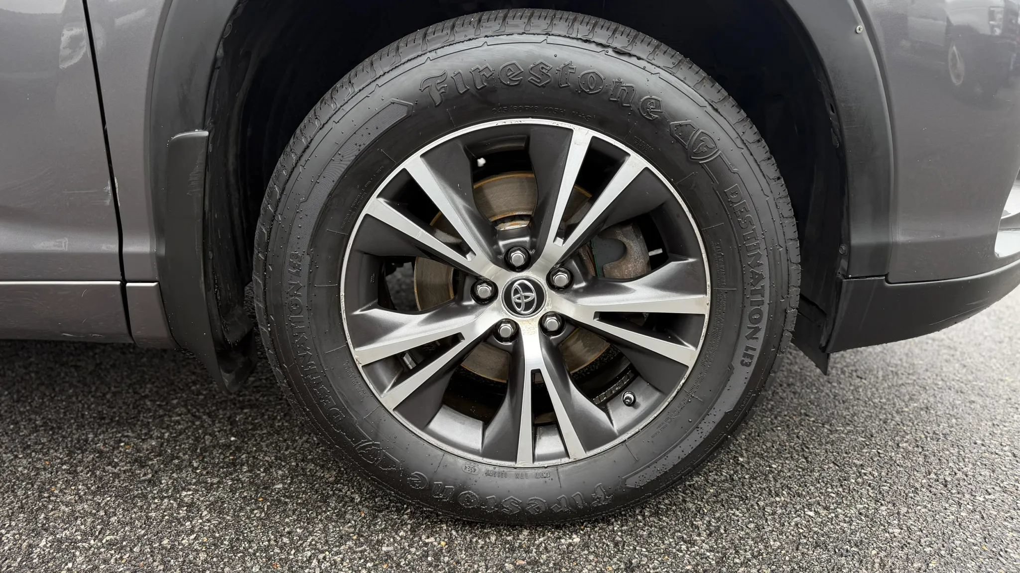 Used 2017 Toyota Highlander Plus AWD/4WD image 46