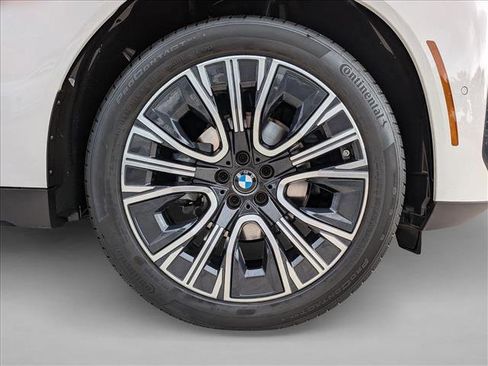 Used 2025 BMW X3 xDrive30i w/ Premium Package image 23