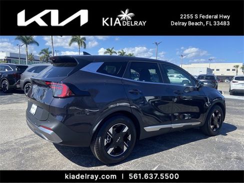 Used 2026 Kia Sportage LX w/ LX Convenience Package image 3