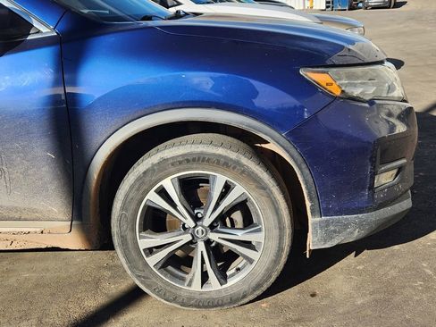 Used 2017 Nissan Rogue SL w/ SL Premium Package image 6