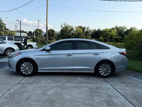 Used 2017 Hyundai Sonata SE FWD image 7