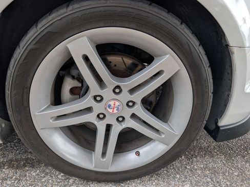 Used 2005 Ford Mustang GT Premium RWD image 25