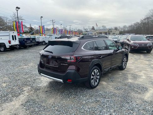 Used 2023 Subaru Outback Limited image 5