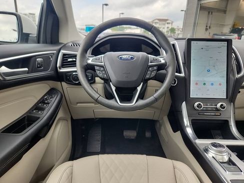 Used 2024 Ford Edge Titanium w/ Titanium Elite Package AWD/4WD image 9