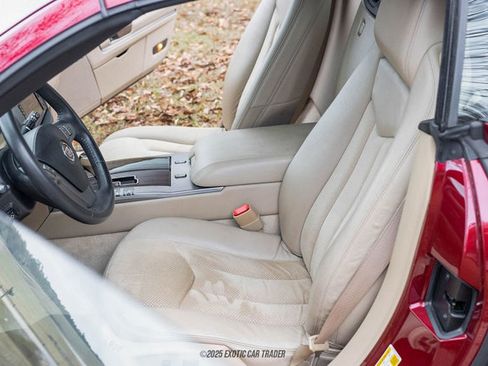 Used 2007 Cadillac XLR V image 39