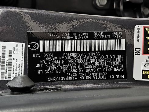 Certified 2025 Lexus ES 300h w/ Premium Package image 31