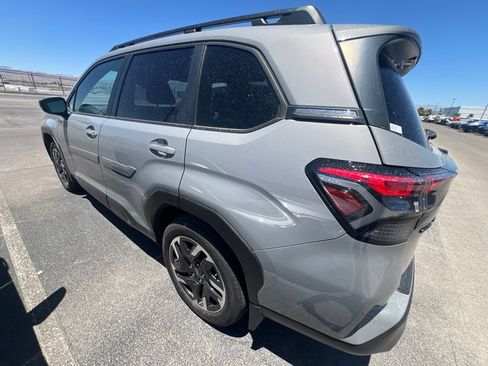 Certified 2025 Subaru Forester Limited w/ Popular Package AWD/4WD image 31