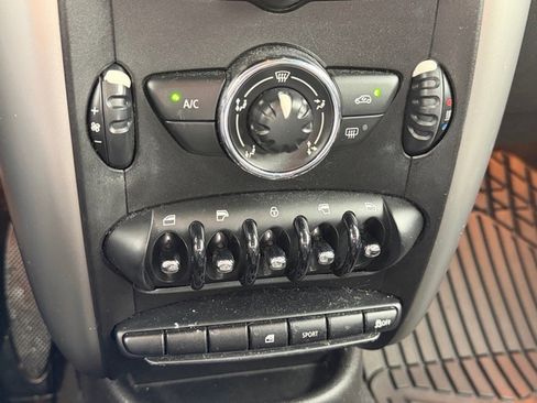 Used 2012 MINI Cooper Countryman image 23