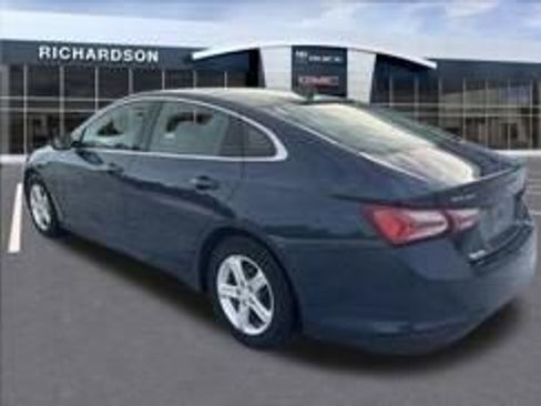 Used 2022 Chevrolet Malibu LT image 3