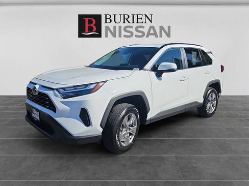 Used 2024 Toyota RAV4 XLE AWD/4WD image 1