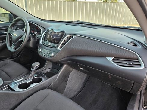 Used 2022 Chevrolet Malibu LS image 20