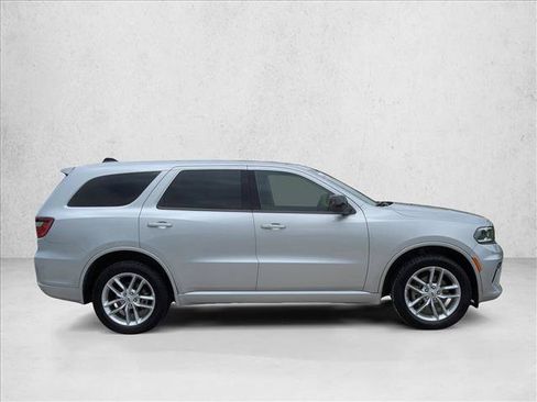 Used 2025 Dodge Durango GT AWD/4WD image 4