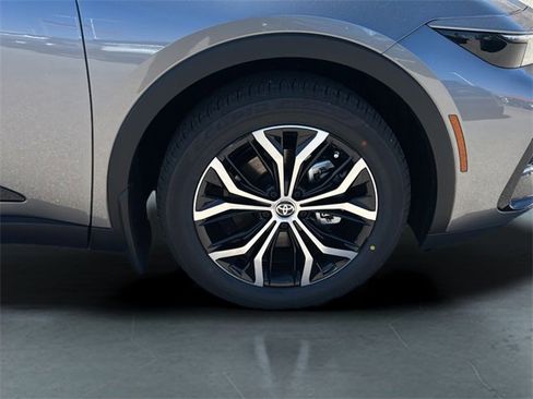 New 2026 Toyota Crown XLE image 9