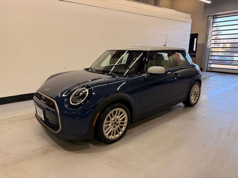 New 2026 MINI Cooper S image 1