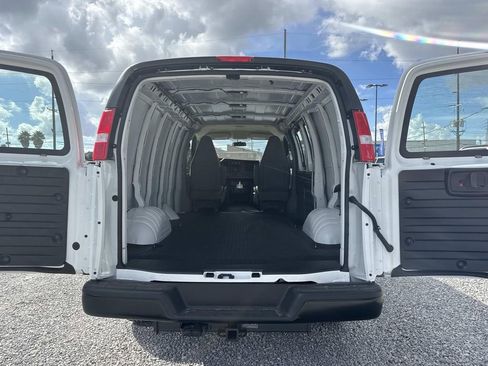 New 2025 Chevrolet Express 2500 Work Van w/ Enhanced Convenience Package image 8