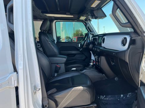 Used 2021 Jeep Wrangler Unlimited Rubicon w/ Trailer Tow Package image 19