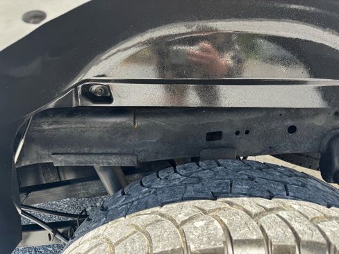 Used 2014 RAM 2500 Tradesman w/ Chrome Appearance Group image 12