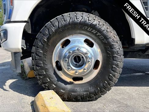 Used 2024 Ford F350 Platinum w/ FX4 Off-Road Package AWD/4WD image 34