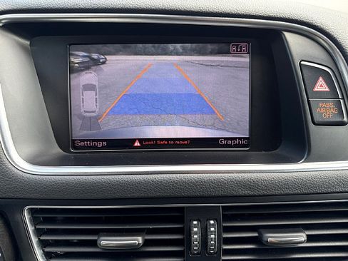 Used 2012 Audi Q5 3.2 Prestige w/ Prestige Pkg image 21