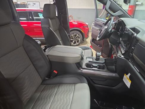 New 2026 Chevrolet Silverado 1500 ZR2 AWD/4WD image 11