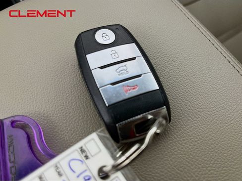 Used 2016 Kia Sorento EX w/ EX Premium Package AWD/4WD image 23