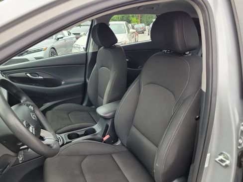 Used 2020 Hyundai Elantra GT FWD image 18