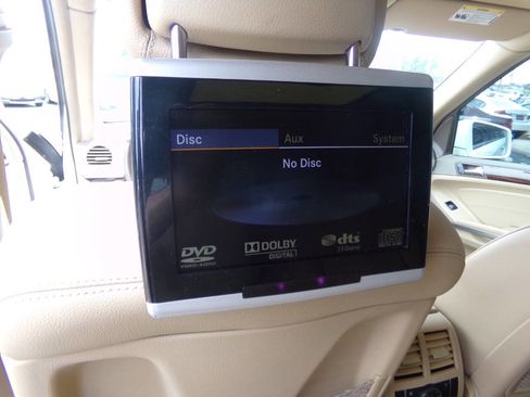 Used 2012 Mercedes-Benz GL 450 4MATIC image 16