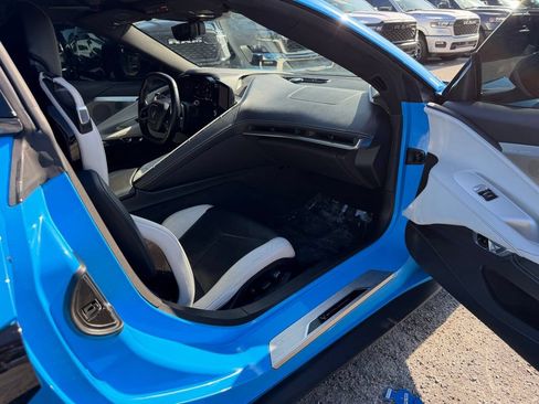 Used 2021 Chevrolet Corvette Stingray Preferred Cpe w/ Z51 Performance Package RWD image 34