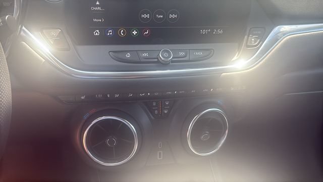 Used 2025 Chevrolet Blazer LT FWD image 21