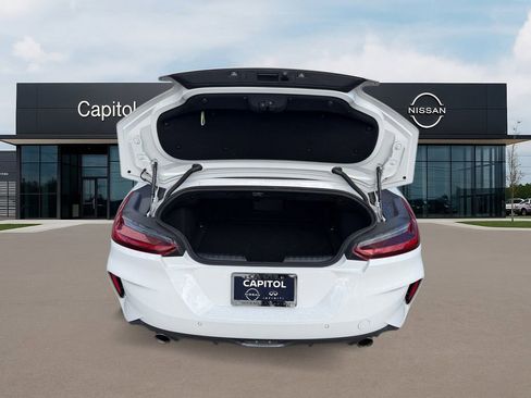 Used 2025 BMW Z4 sDrive30i image 9