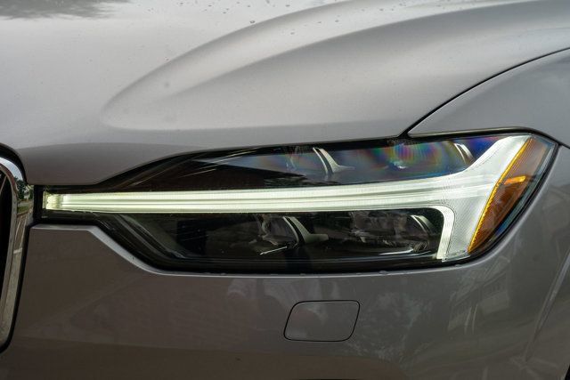 Used 2024 Volvo XC60 B5 Plus w/ Protection Package Premier AWD/4WD image 12