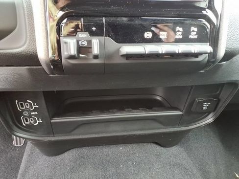 New 2026 RAM 3500 Tradesman AWD/4WD image 14