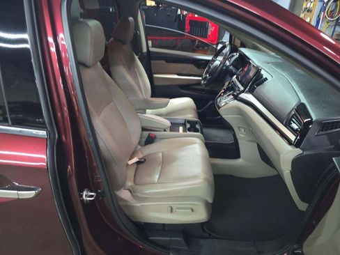 Used 2018 Honda Odyssey Elite image 12