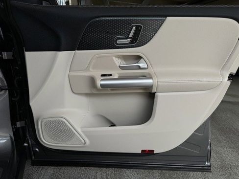 New 2025 Mercedes-Benz GLA 250 image 19