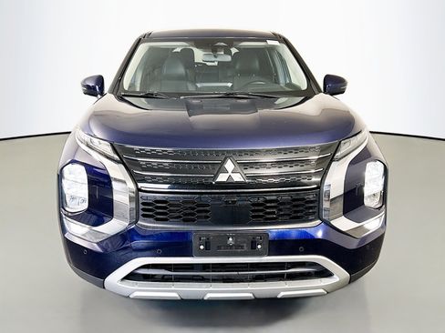 Used 2022 Mitsubishi Outlander SEL Black Edition image 2