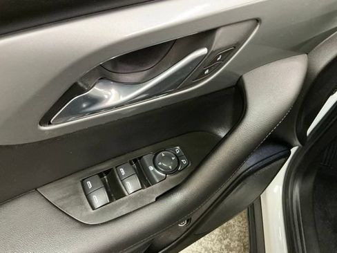 Used 2020 Chevrolet Blazer LT FWD image 15