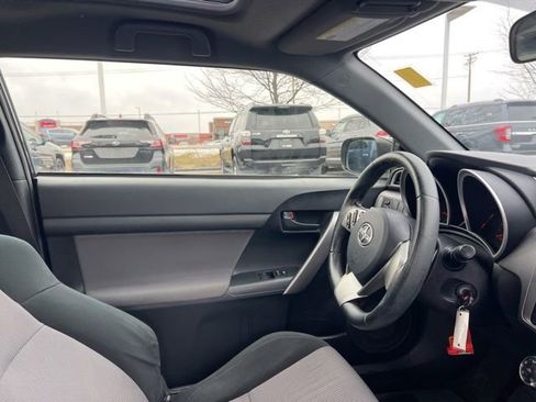 Used 2015 Scion tC image 27