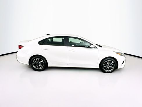 Used 2024 Kia Forte LXS image 10