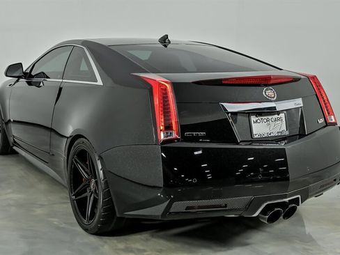 Used 2011 Cadillac CTS V image 9