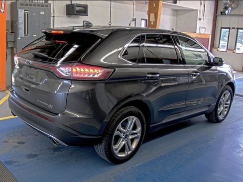 Used 2018 Ford Edge Titanium w/ Equipment Group 301A AWD/4WD image 2
